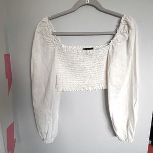 White Long Sleeve Rouched Crop Top.